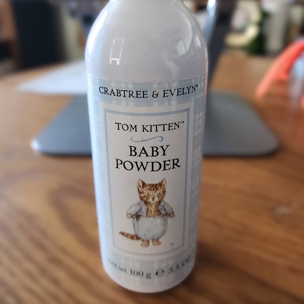 Crabtree & Evelyn Vintage Tom Kitten Baby Powder New 3.5oz Shaker Tin